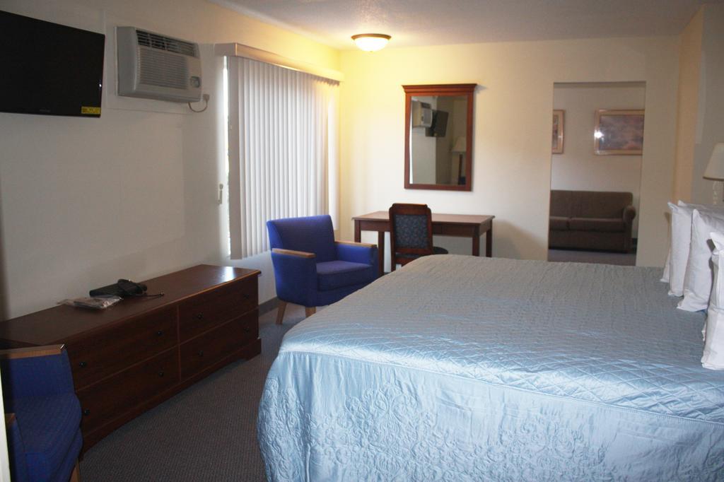 بورت هرون Main Street Lodge And Suites الغرفة الصورة