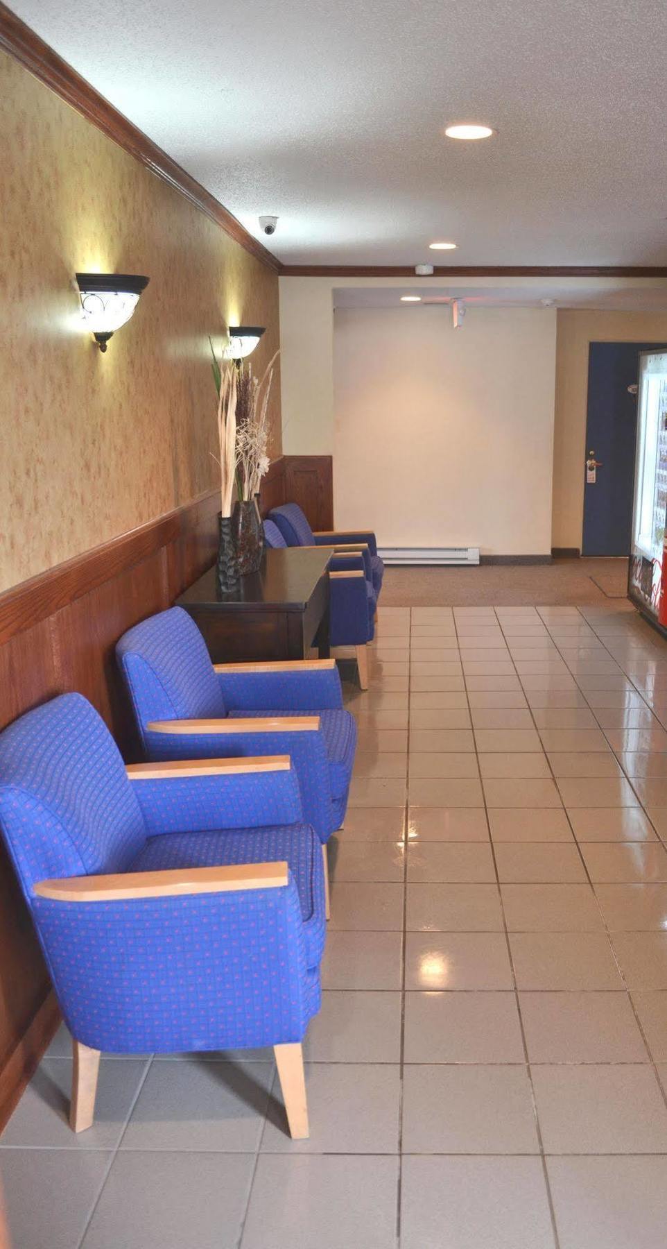 بورت هرون Main Street Lodge And Suites المظهر الخارجي الصورة