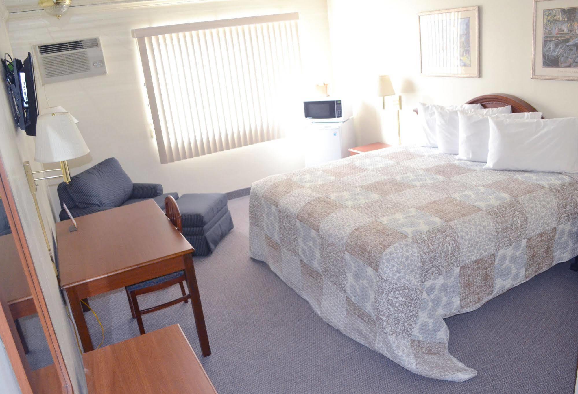بورت هرون Main Street Lodge And Suites المظهر الخارجي الصورة