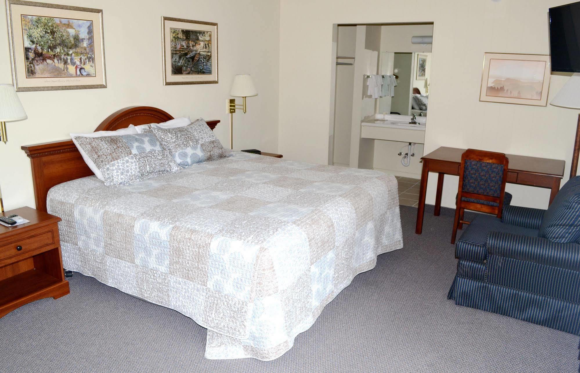 بورت هرون Main Street Lodge And Suites المظهر الخارجي الصورة