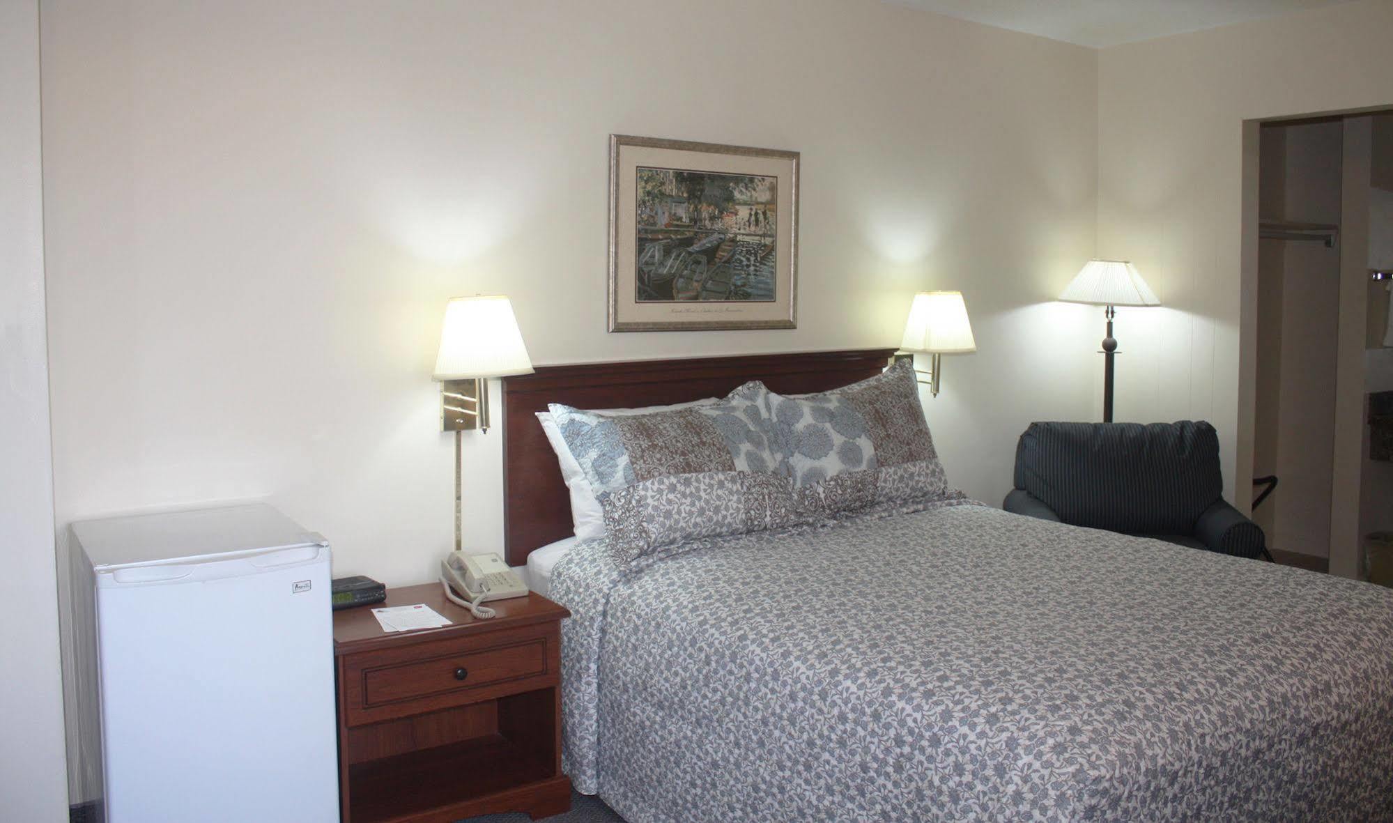 بورت هرون Main Street Lodge And Suites المظهر الخارجي الصورة
